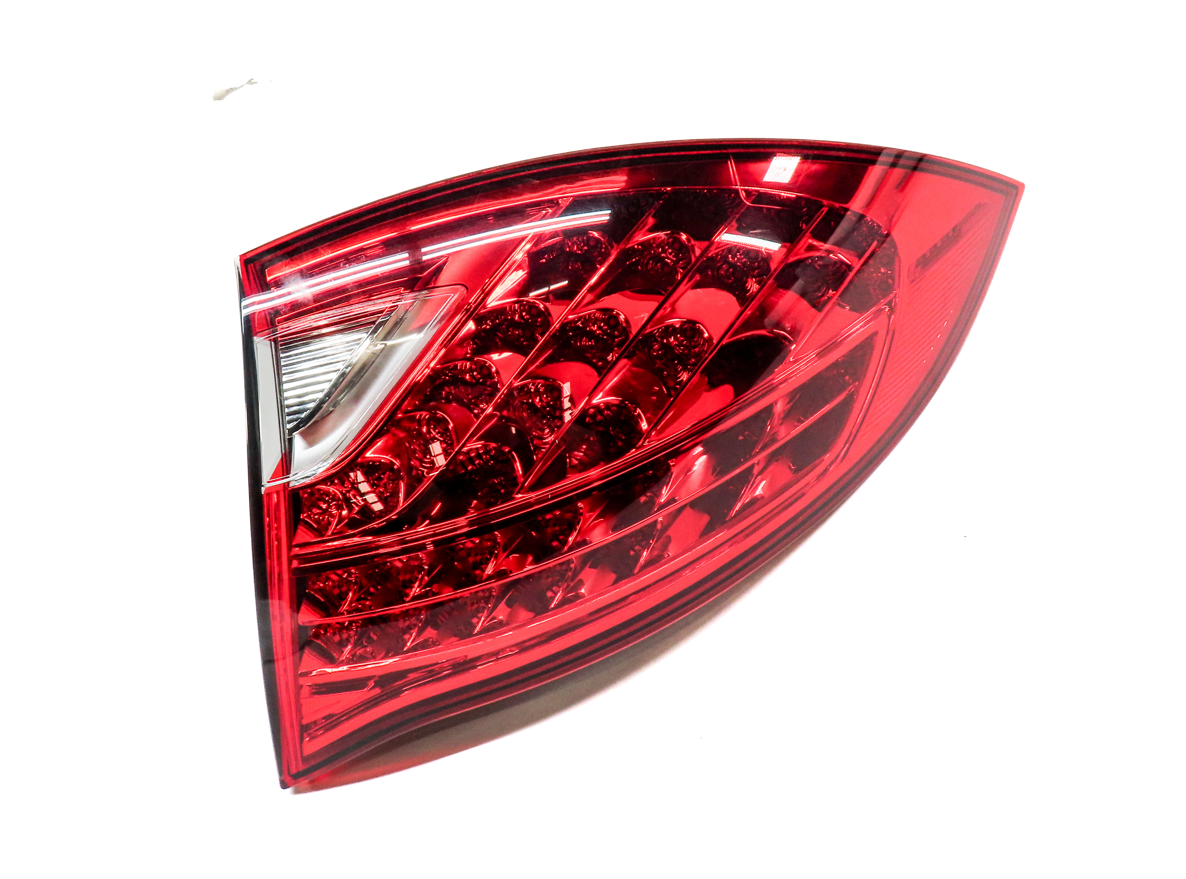 2011-2014 PORSCHE CAYENNE (958) RIGHT PASSENGER OUTER TAILLIGHT BRAKE LIGHT LAMP — exact item pictured